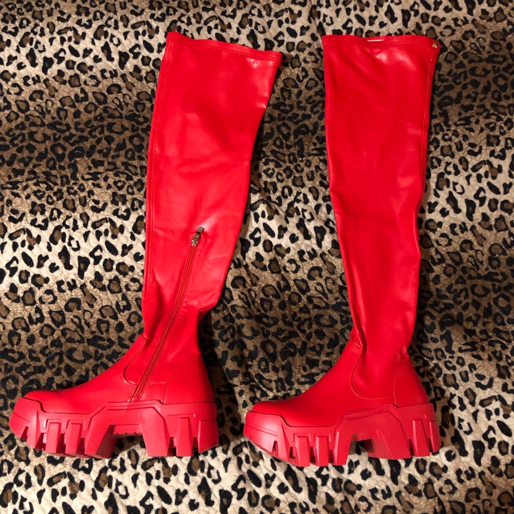 NIB Azalea Wang favored red leather OTK thigh high boots 8.5 dolls kill